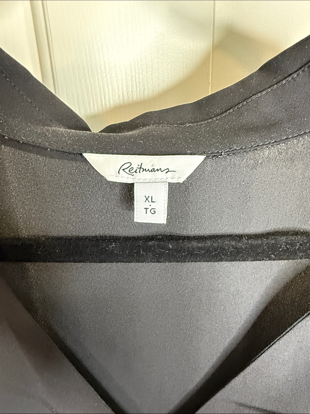 Reitmans pullover V Neck Blouse - Picture 2 of 5
